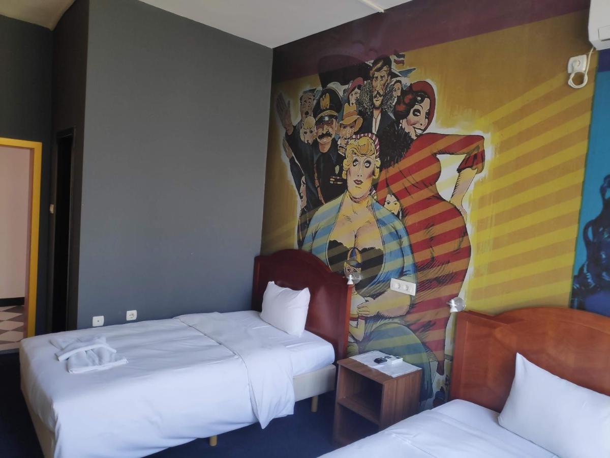 Hostel Log Inn Скопье Экстерьер фото