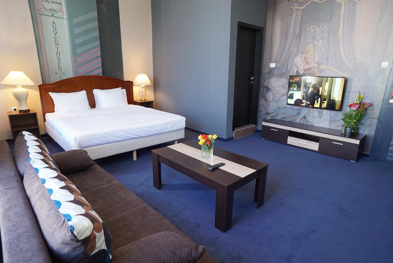 Hostel Log Inn Скопье Экстерьер фото