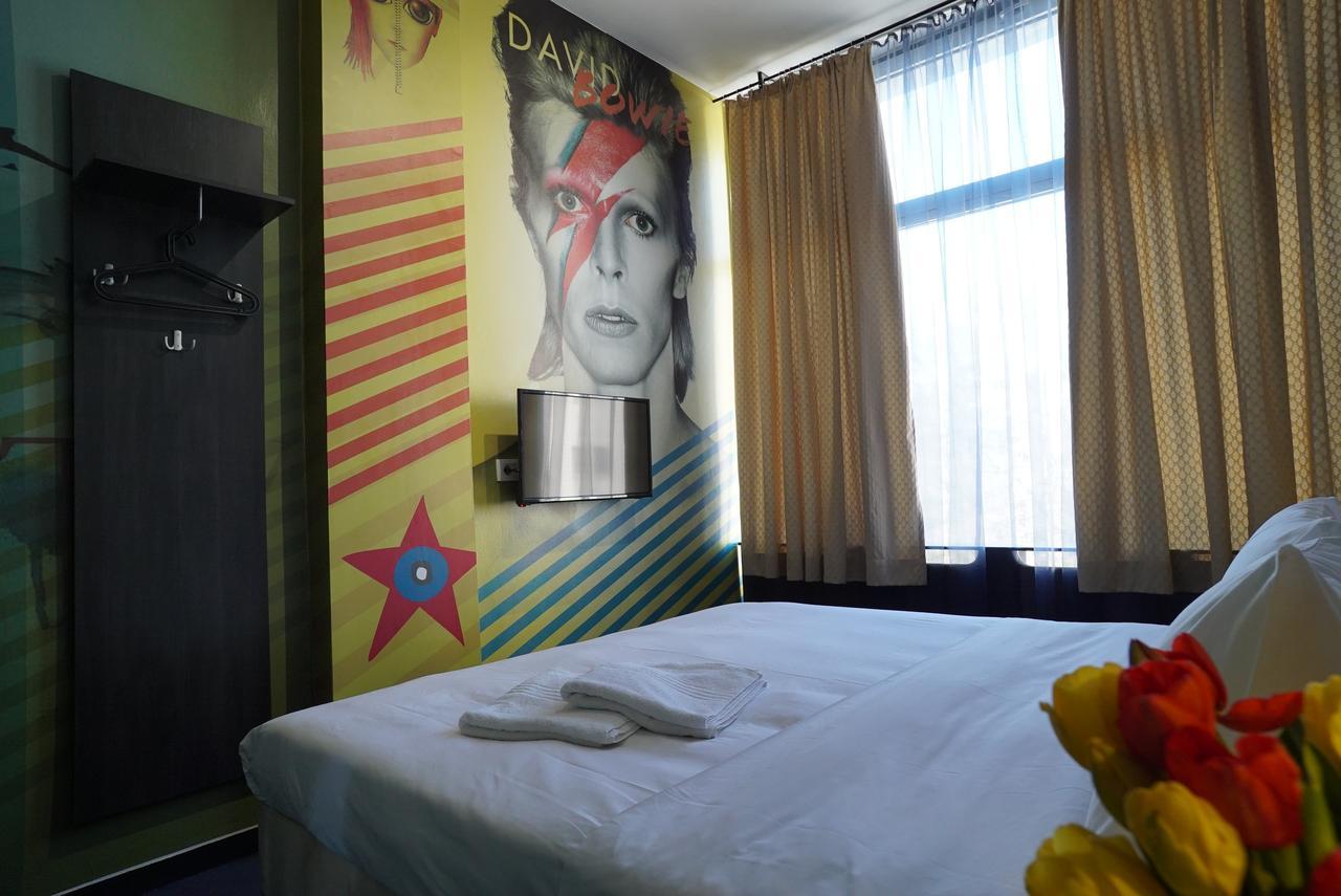 Hostel Log Inn Скопье Экстерьер фото